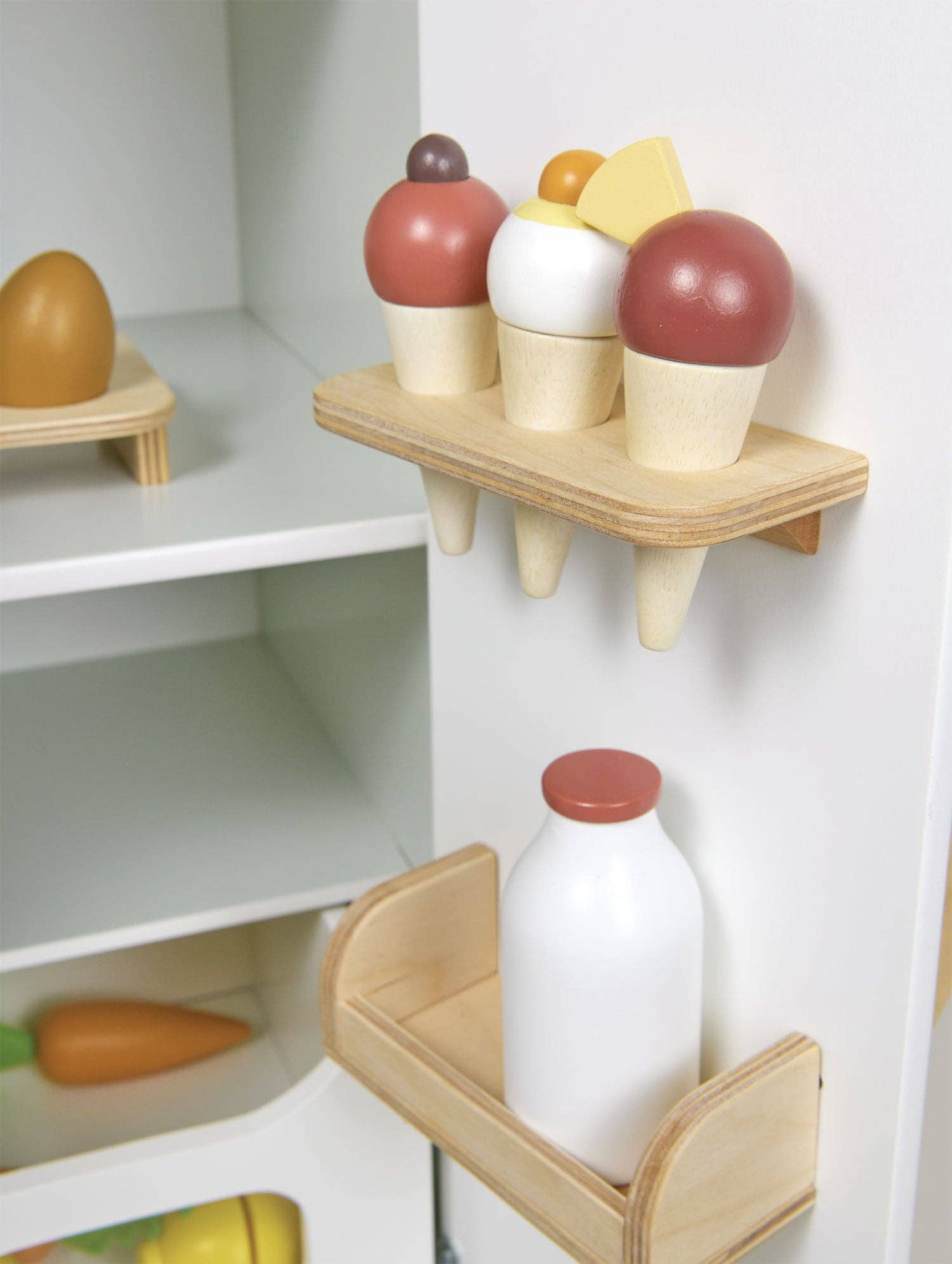 ThreadBear Design UK/EU – wholesale Wood toy – Child – Tender Leaf Refrigerator3