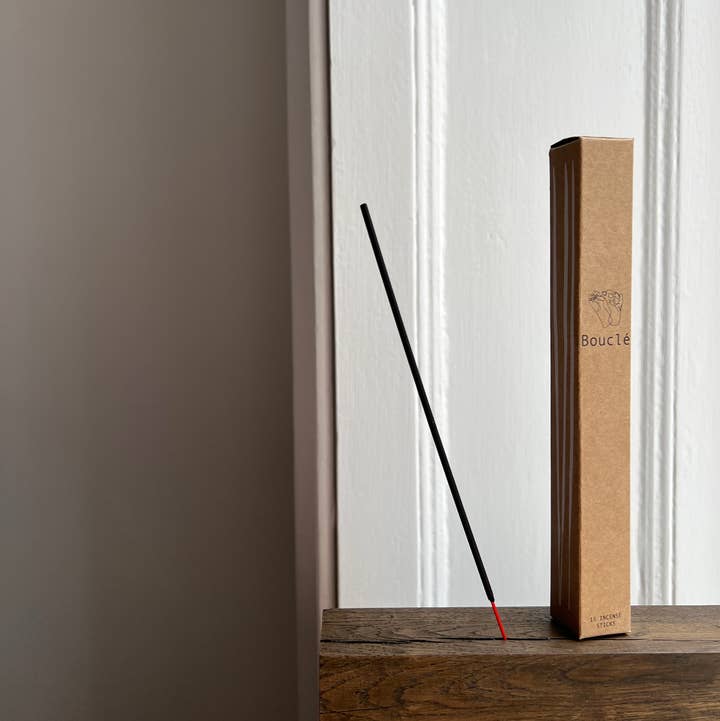 Bouclé - Wholesale Incense - Oud & Cedar Incense Sticks1