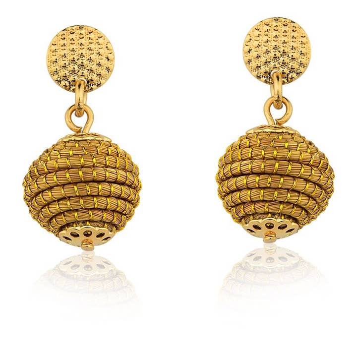Brincos de bola de grama dourada banhados a ouro 18K por atacado de Fetutti Jewelry