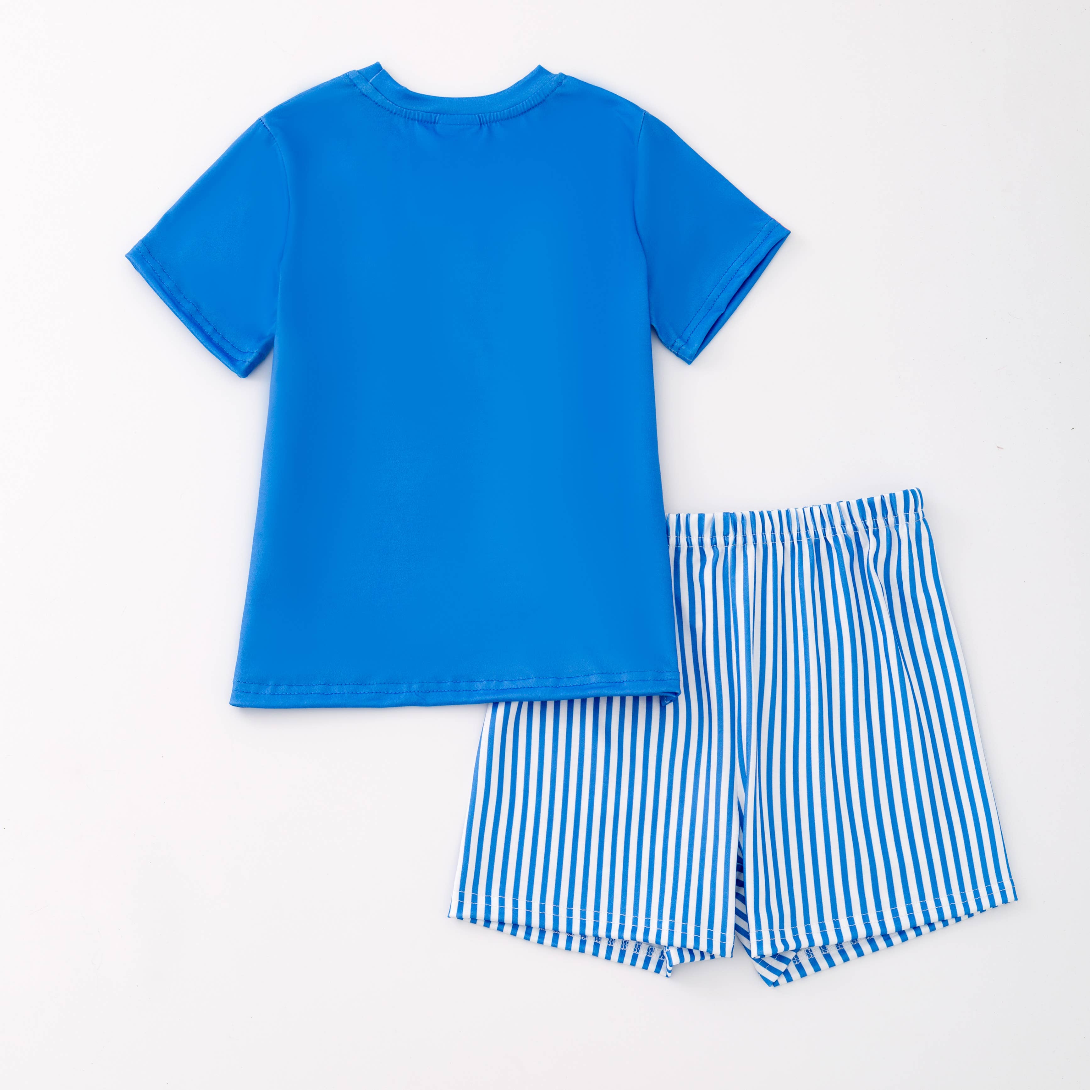 Auraquise - Vente Ensemble haut et short – enfant - Ensemble court à rayures bleues personnalisé avec nom pour garçons, été, smocké.1