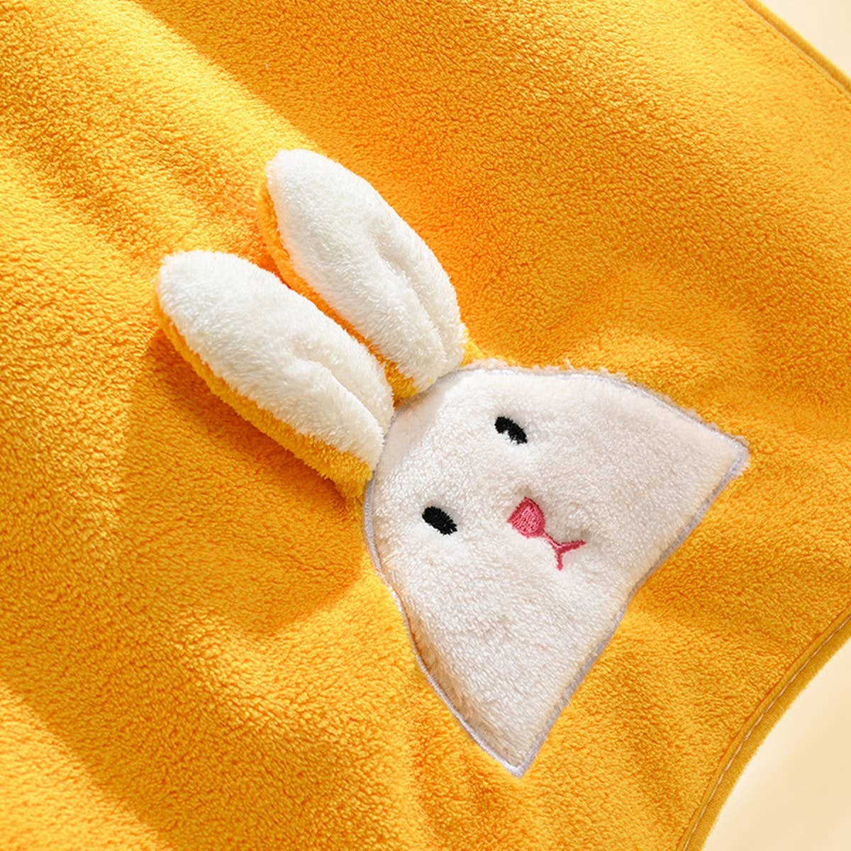 ACCITY - Wholesale Bath Towel - EMBROIDERED RABBIT CORAL FLEECE TOWEL_CWMM23249