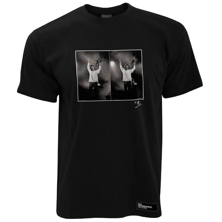 Camiseta hombre Ian Brown, Stone Roses live, Spike Island AP para venta al por mayor de Rock Photographers Collective