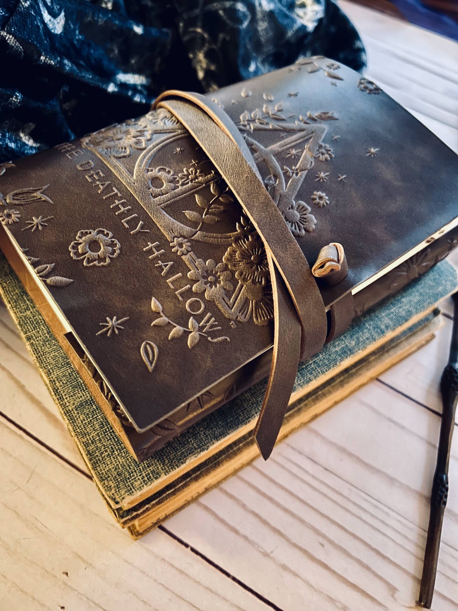 Conquest Journals - Vente Journal intime - Journal enveloppé en cuir Harry Potter Deathly Hallows5