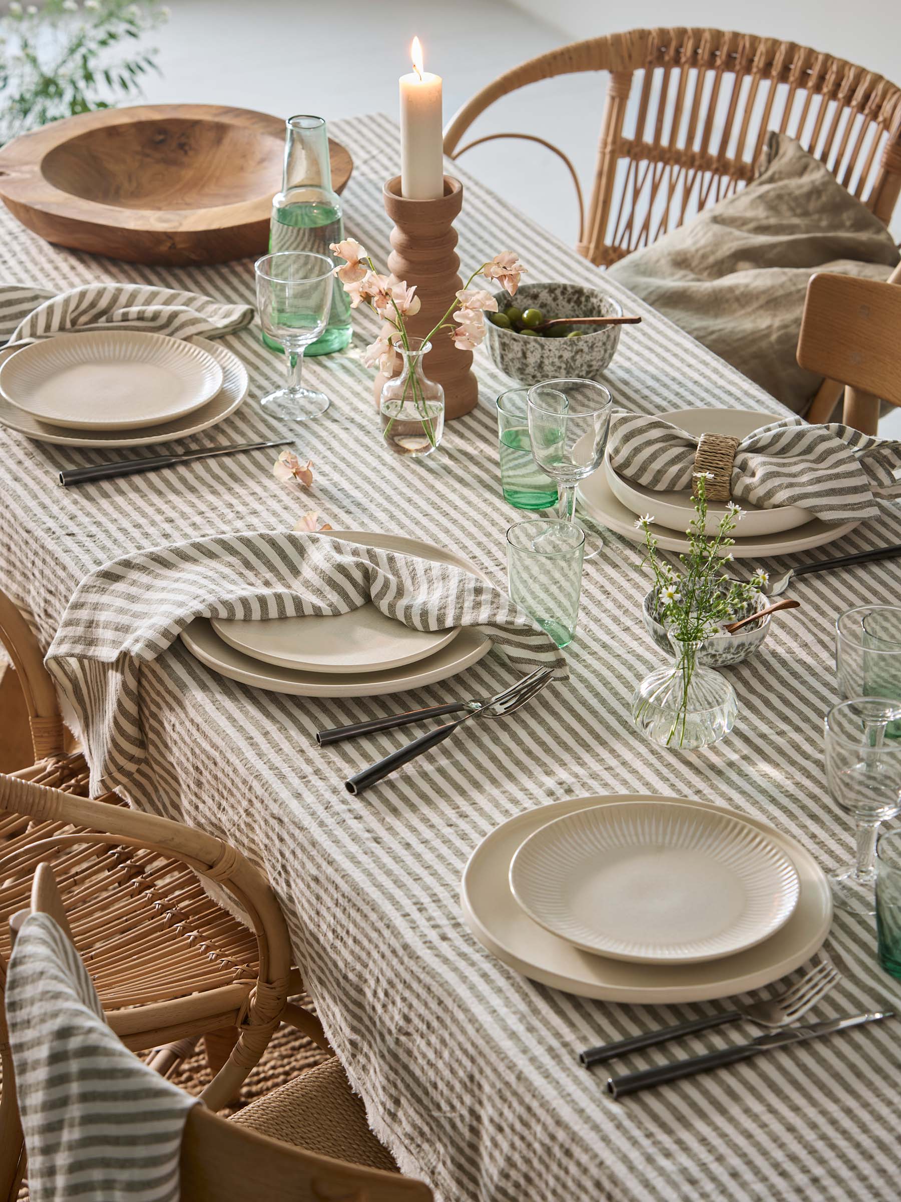 Tell Me More - Wholesale Tablecloth - Leon tablecloth 145x1453