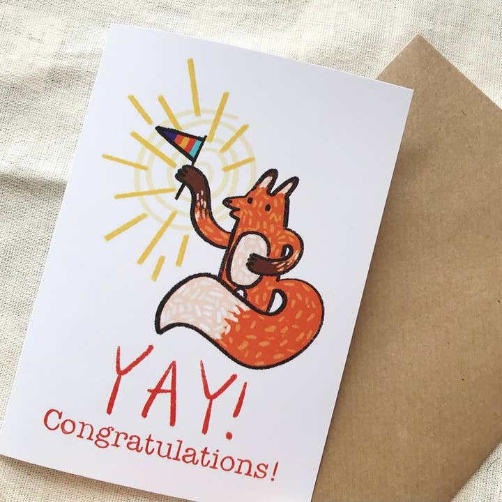 Yay! Herzlichen Glückwunsch weiße A6-Grußkarte für den Großhandel von Pastel Fox Studio