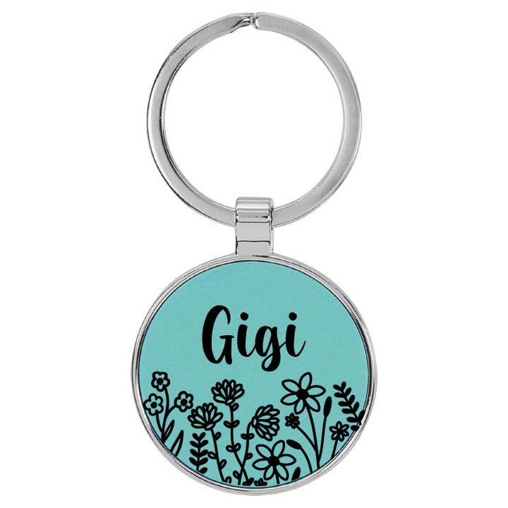 Sleutelhanger van gegraveerd kunstleer met bloemenprint „Gigi” voor wholesale door The Purple Chickadee