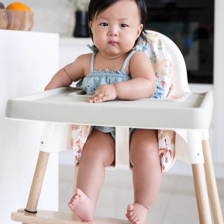 Footsi® - Eco-friendly Maple Adjustable Highchair Footrest - The Woodsi Footsi™ and other Purchase Wholesale hubitools. Free Returns & Net 60 Terms on Faire trending on Faire.