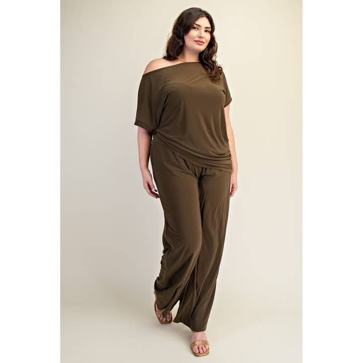 The Curve LA - Wholesale Jumpsuit - Women's - PLUS SIZE SHORT SLEEVE TOP AND WIDE LEG PANTS SET14