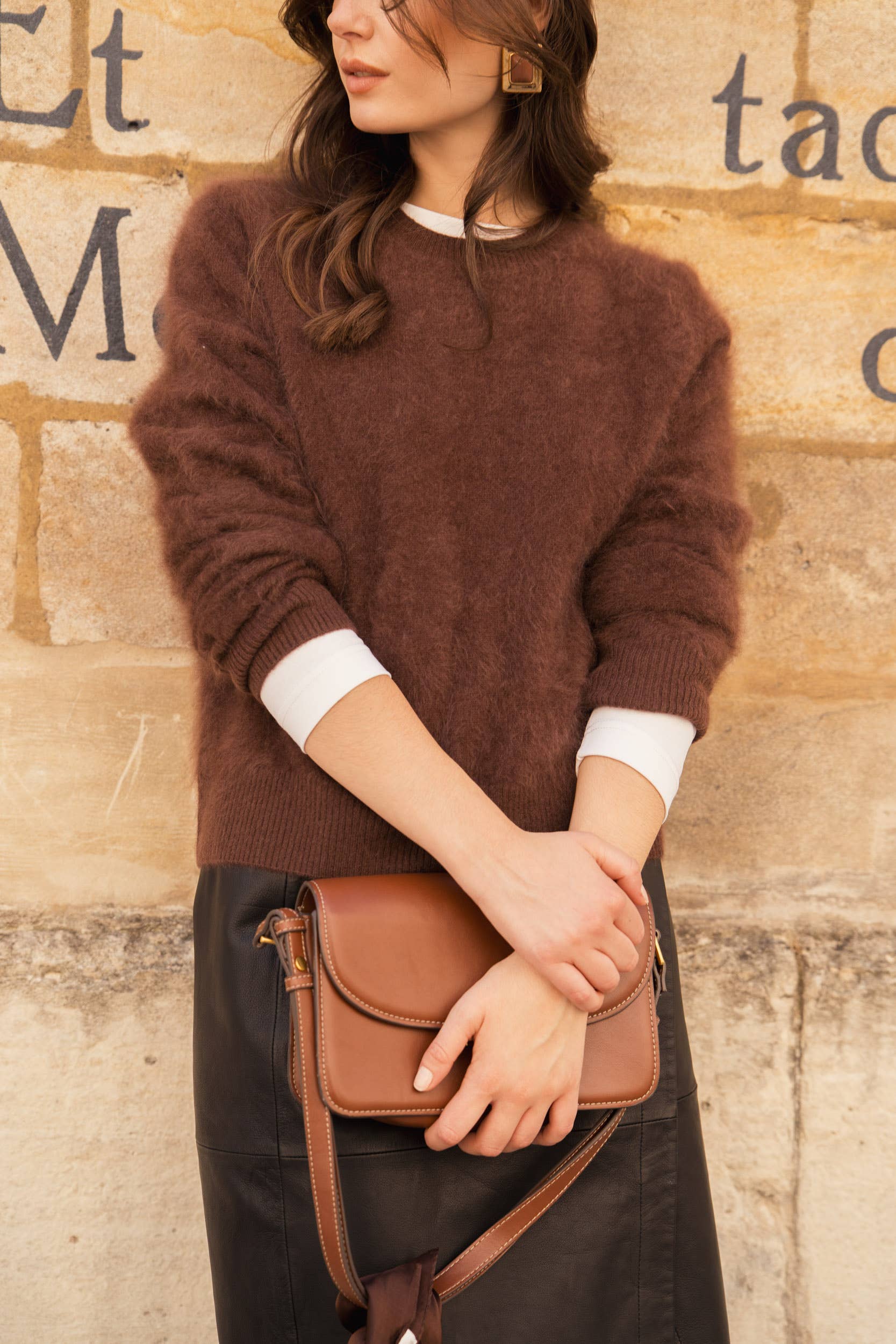 jw.atelier – wholesale Knitted jumper – Women′s – 100% brushed cashmere crew neck sweater9