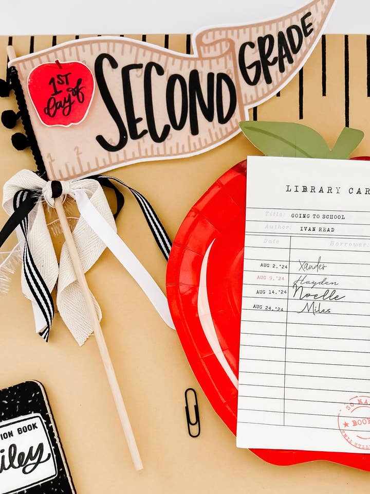 Drapeau de catégorie interchangeable et règle en feutre pour la vente par Goldie Letter Company