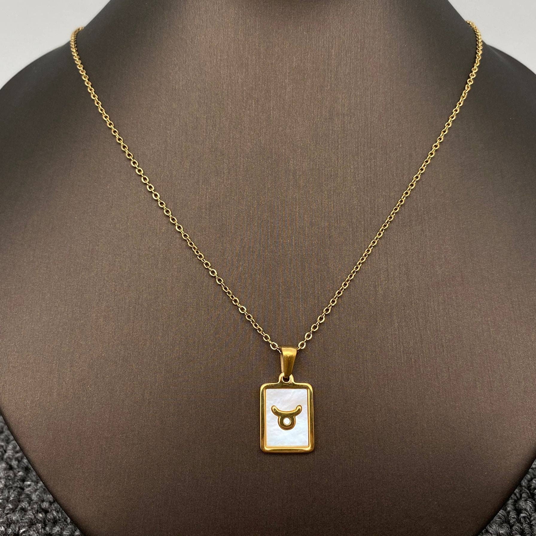 Mio Queena - Wholesale Pendant/Charm Necklace - Zodiac 12 Constellation Shell Square 18K Gold Plated Necklace9