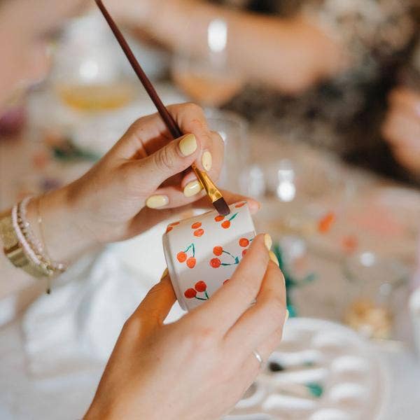 Oasis of Life - Wholesale DIY Craft Kit - Painting flower pots with orchids set – DIY creative set for 4 people – Includes 4 white flower pots, 4 orchids, 24 colors & 8 brushes – Craft set for children & adults4