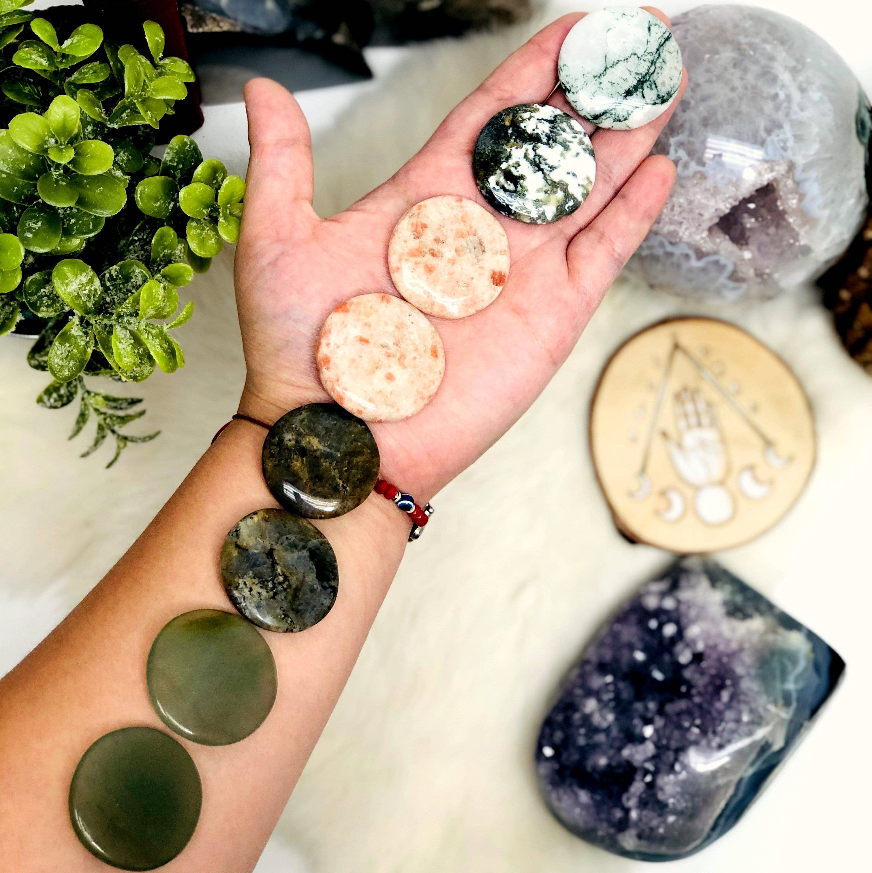 Rock Paradise – wholesale Spiritual stone/crystal – Crystal Gemstone Moon Phase Stones (RK12)3