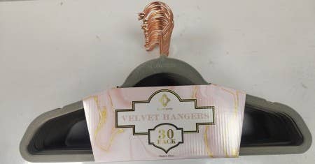 Concepts In Time - Wholesale Clothes hangers - Concepts 30pk Velvet Hangers – Sleek, Sturdy & Non-Slip6