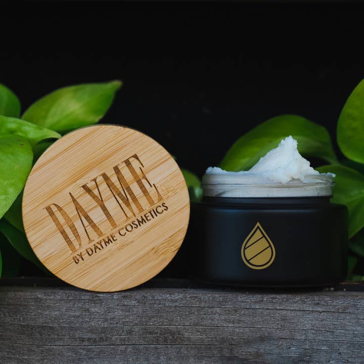Crème pour le corps au beurre de mangue Dream - Bois de santal pour la vente par DAYME COSMETICS
