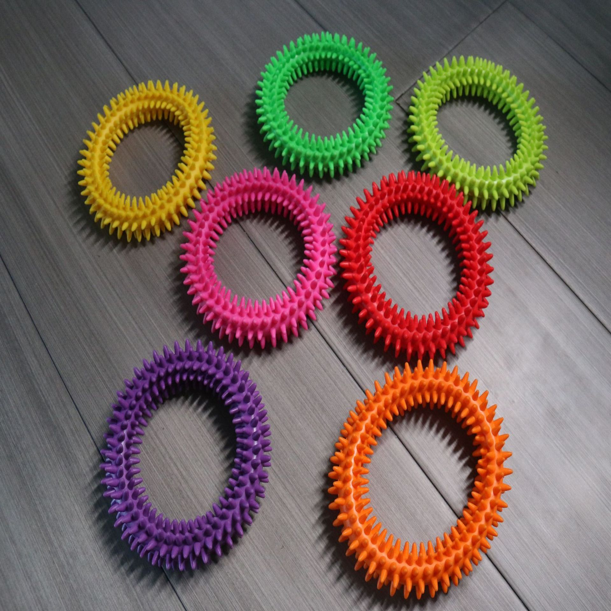 PAWPAWwholesale - Wholesale Pet Chew Toy - Dog - Durable TPR Spiked Ring - Dog Chew Toy_CWMM71915