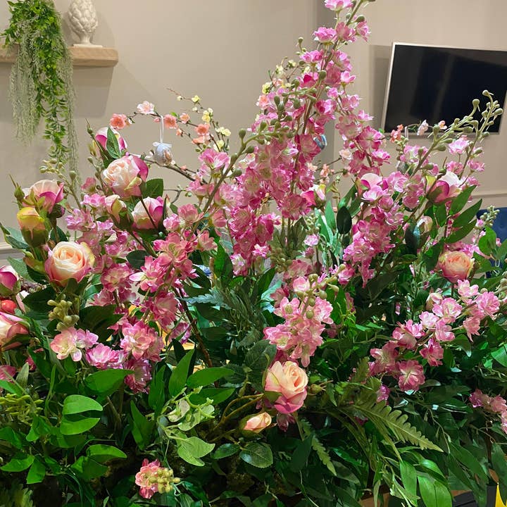 IVY CRUZ - Wholesale Artificial flowers - Floor Flower Arrangement, Window Sill Flowers, Floor Wedding2