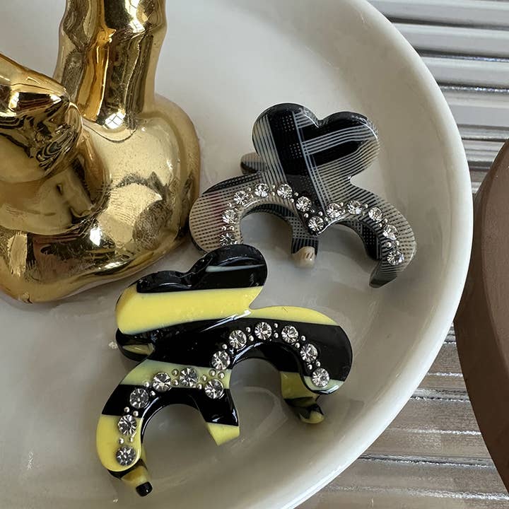 Tourtiwi - Wholesale Hair Clip - Women's - Acetate Small Diamond M-Shaped Hair Claw Clip3