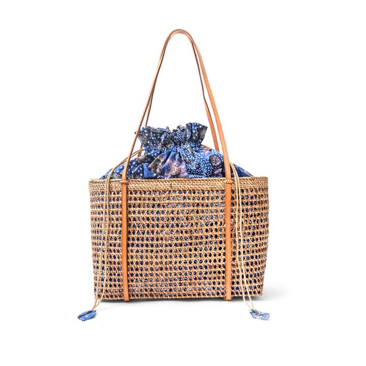 The Artisan and Company - Wholesale Beach bag - Mesh Rattan Shoulder Bag