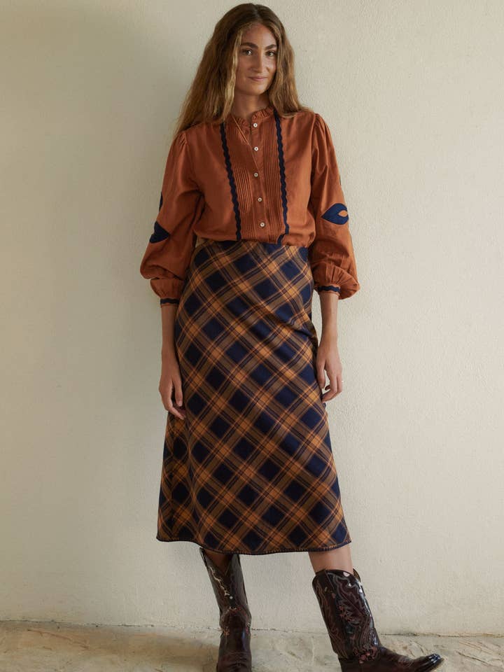 Sonmer Shop USA - Wholesale Button Down Shirt - Women's - Leonor Blouse Caramel5