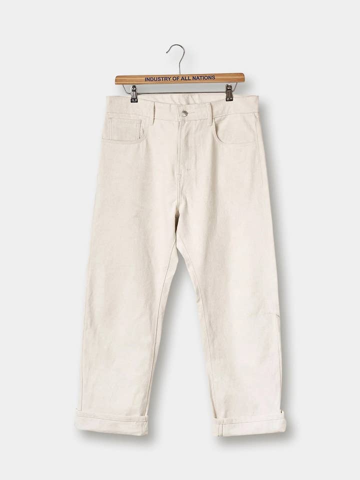 Nouveaux jeans pour la vente par Industry of All Nations