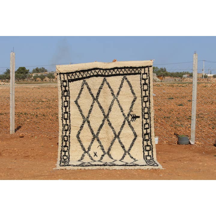 MUSMUSRUGS – wholesale Rug pad – Moroccan Traditional Moroccan Beni Ourain Rug