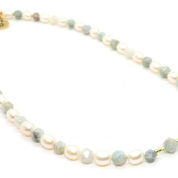 Freshwater pearls and gemstone beaded necklace for wholesale by Jessica Santander