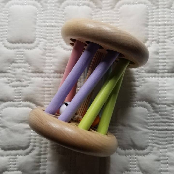 Hochet en bois coloré pour la vente par D & C TOYS