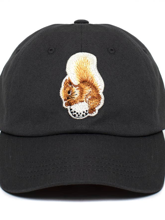 Papahoed met eekhoornpatch voor wholesale door Queens Country club