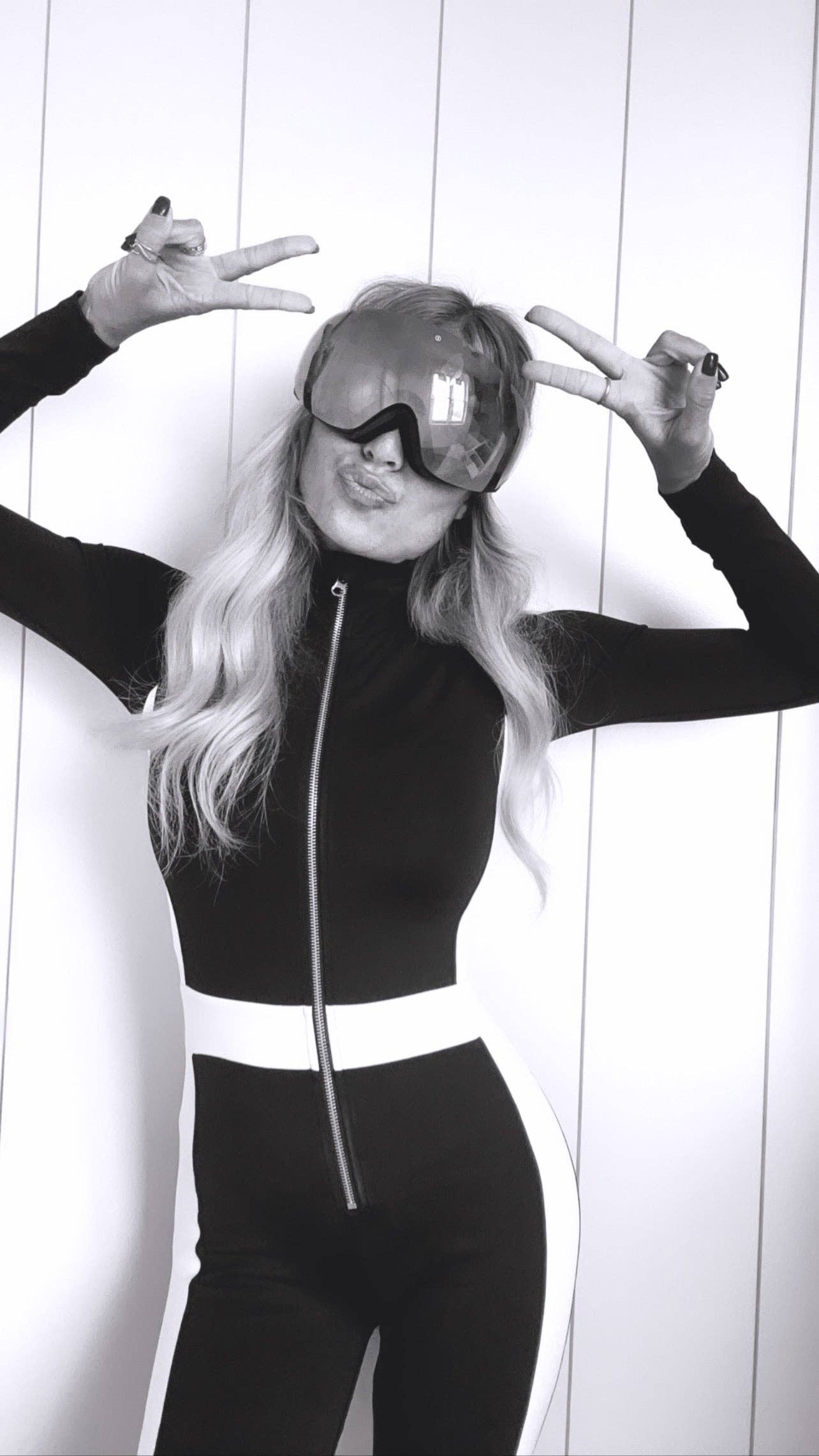 LainSnow - Wholesale Athletic Top - Women's - BEECH MTN Base Layers- Black Diamond4