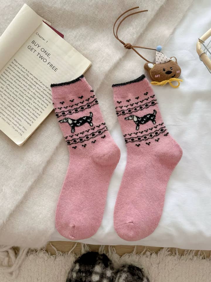Happy Knits - Wholesale Socks - Women's - Women's Wool Socks - Warm Dachshund Pattern Winter Socks3
