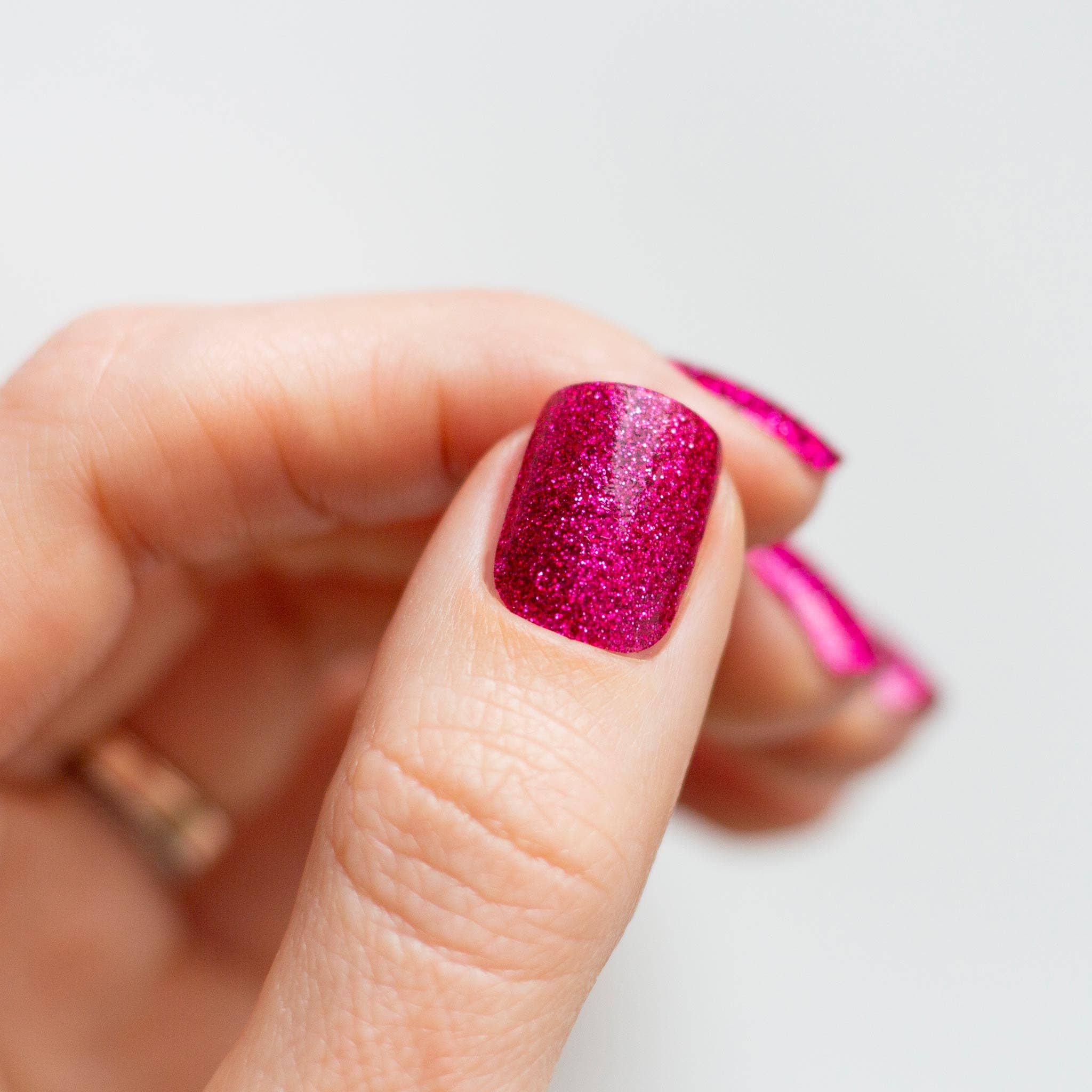 AVOA Beauty – Engroshandel Negledesign – Berry Sparkly klistermærker til negle1