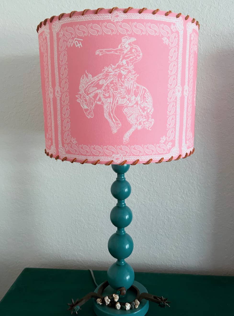 Red Dirt Ranch Clothing Company – wholesale Lampshade – Lampshade Bandana Bronc Pink1