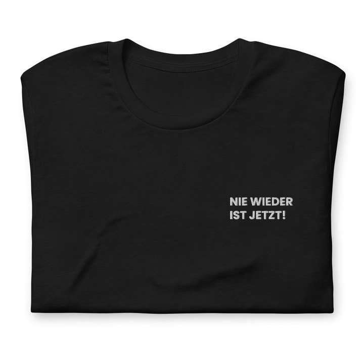 Nooit meer is nu shirt geborduurd borst links voor wholesale door Merchbaendchen
