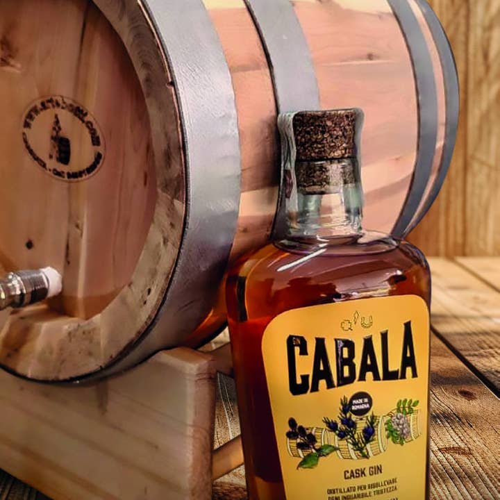 Cabala Cask Gin - 70cl per la vendita all'ingrosso da parte di Café 124 srl