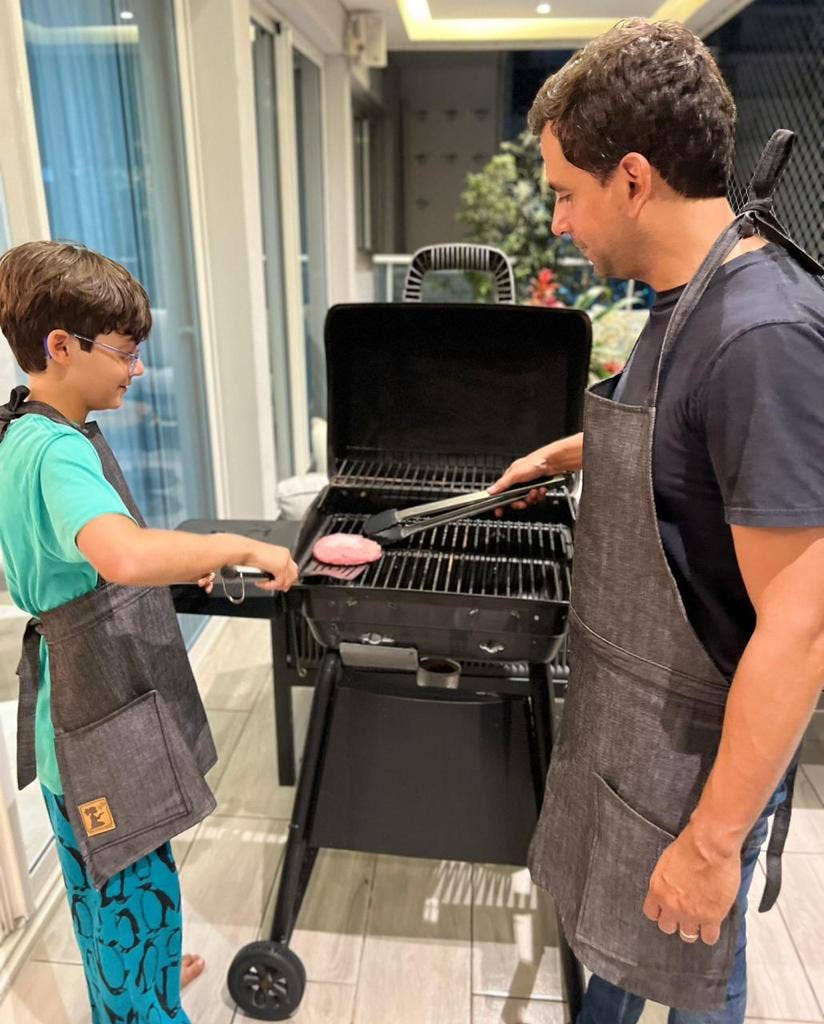 New Hope Girls - Vendita all'ingrosso Grembiuli - Grembiule in Denim Scuro - Taglia Adulta3