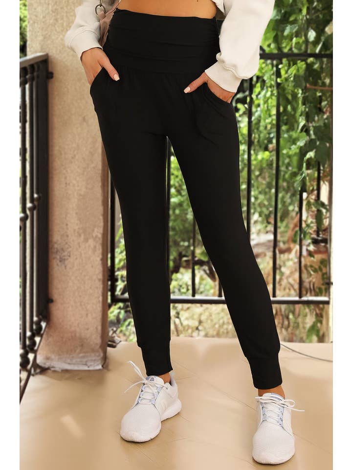 Black High Waist Pleated Pocket Leggings for wholesale on Faire