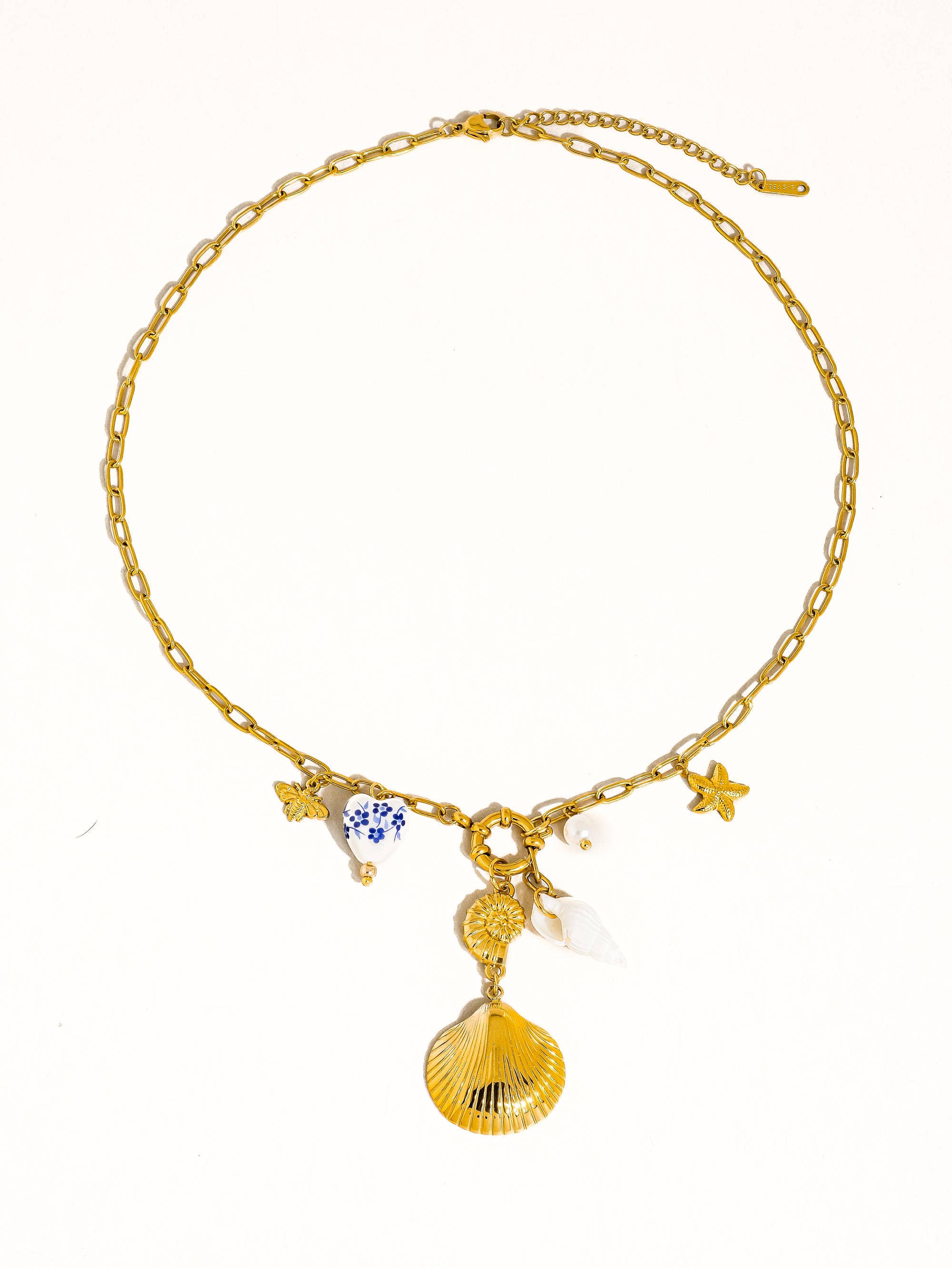 Ouro amarelo Colar com pingente de concha de cerâmica e revestimento de ouro 18K que não mancha para venda a revendedores na Faire3