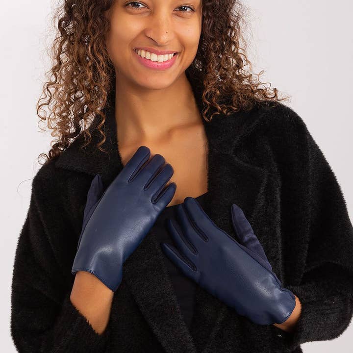 Gloves Model 190838 AT and other Purchase Wholesale markgrafen mineralwasser. Free Returns & Net 60 Terms on Faire trending on Faire.