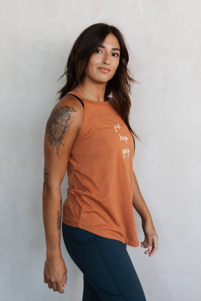 Crowned Free - Vente Haut de sport – femme - Débardeur Actif Just Keep Going - Rouille2