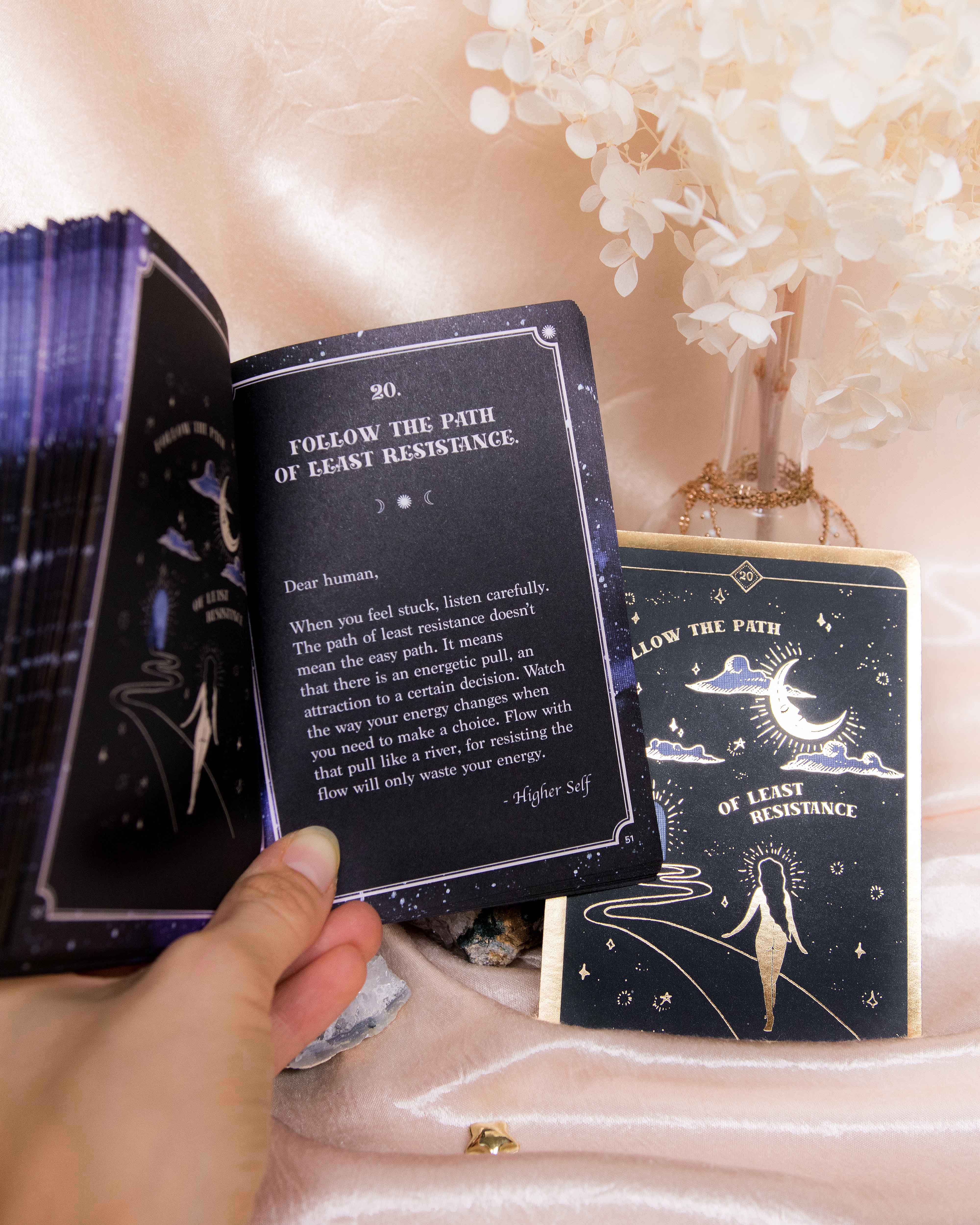DreamyMoons - Wholesale Tarot Cards - Soul Whispers Gold Foiled 33 Card Deck9