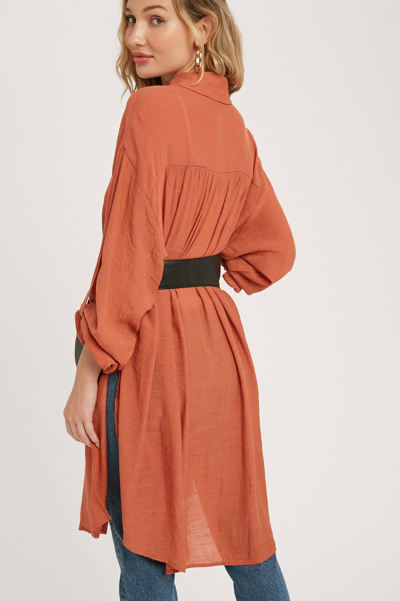 Bluivy - Wholesale Button Down Shirt - Women's - BUTTON-UP VENTED LONGLINE SHIRT54