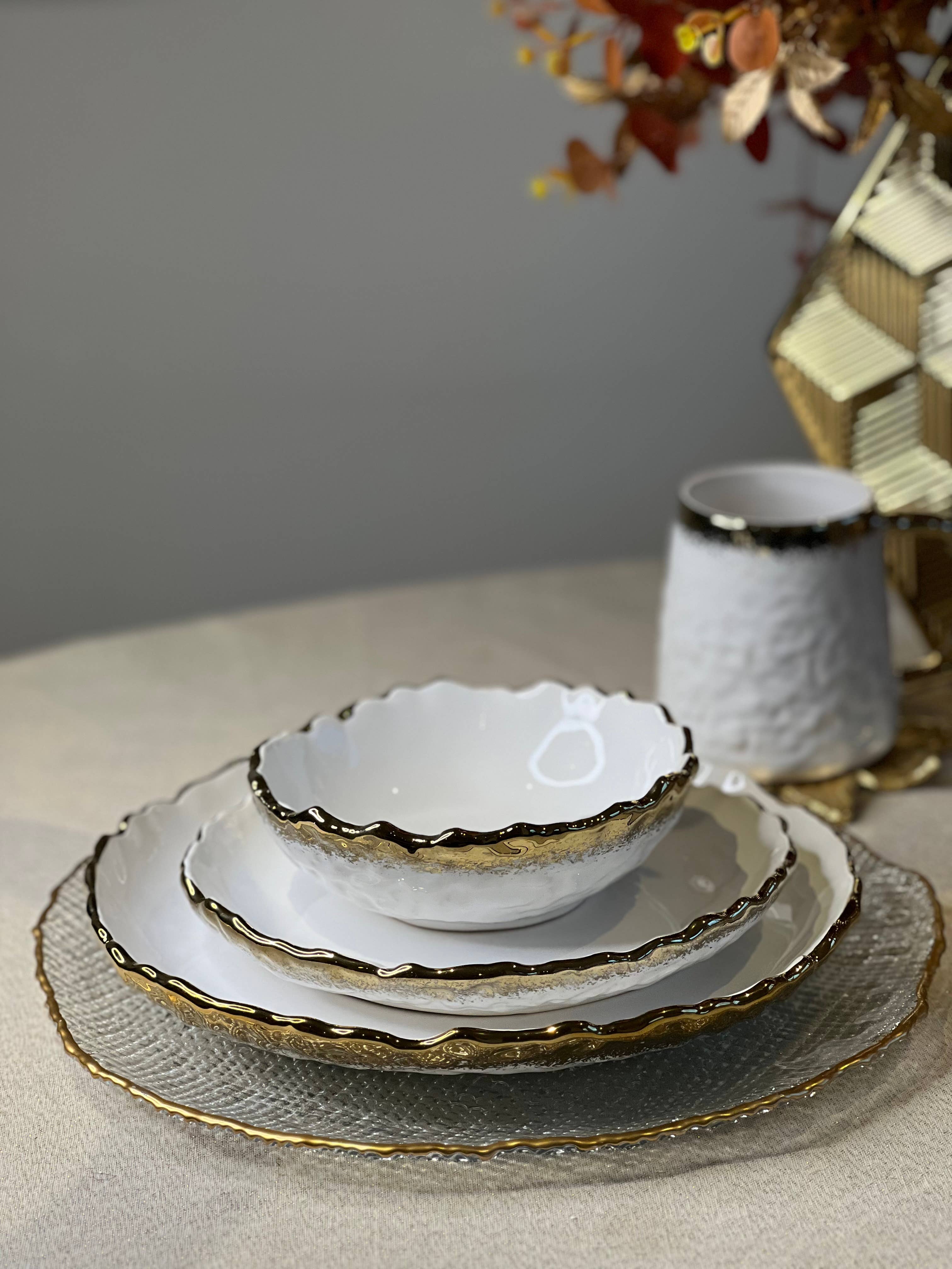 CLASSIC TOUCH DECOR INC. – Serviço de loiça por atacado – Conjunto de Jantar Branco 4 Peças com Detalhes Dourados Manchados7