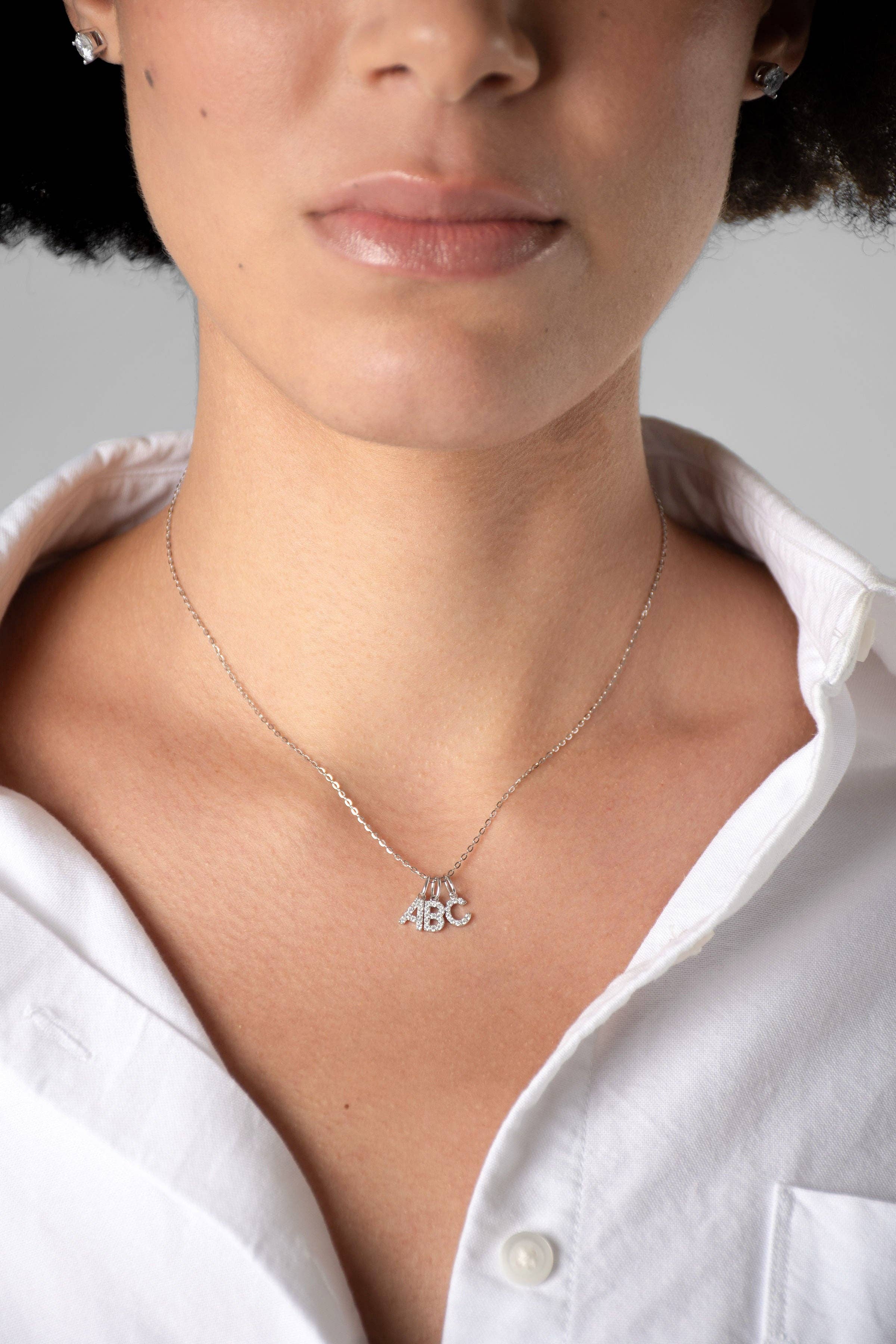 El&Elle - Wholesale Pendant/Charm Necklace - Letter Moissanite Pendant Necklace1