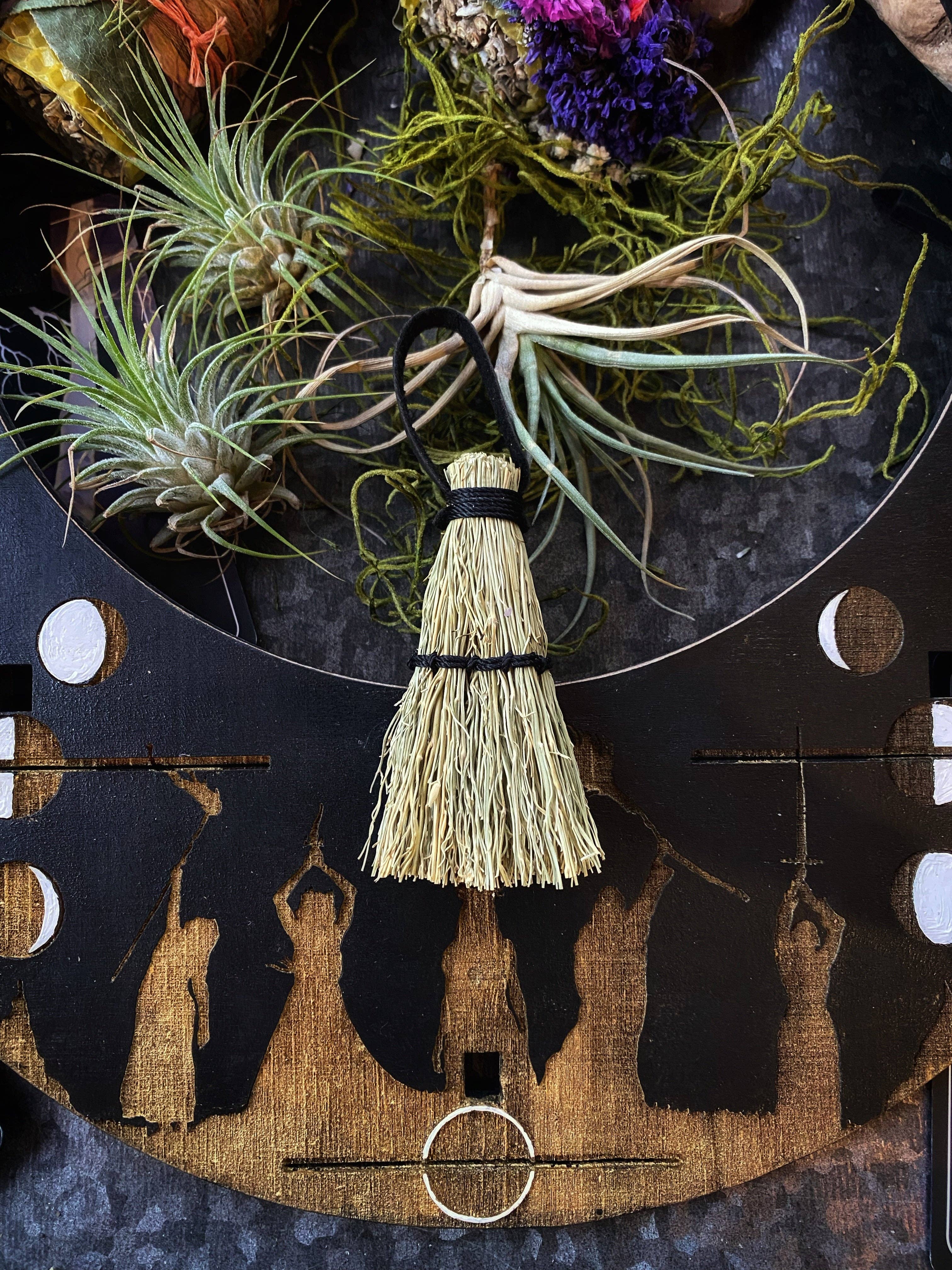 Keven Craft Rituals LLC - Wholesale Broom - Miniature Besom/Sweeper Broom or Hand Brooms -3-5" Tampico -(functional or as an ornament)3