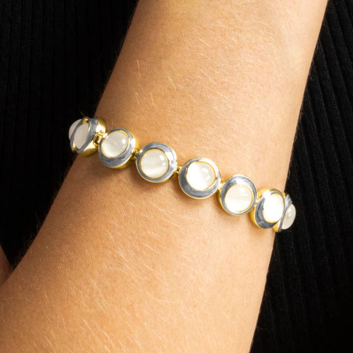 Luxenter - Wholesale Charm/Dangle Bracelet - Pulsera Luxenter con Ojo de Gato acabado oro 18k - Nawil4