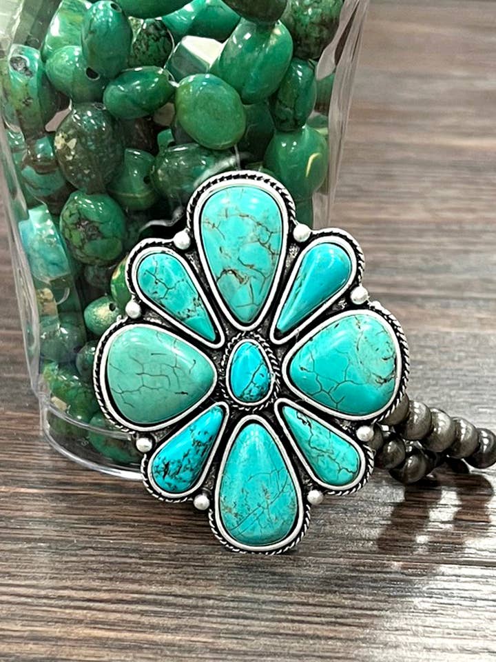 710687, Très-grand bracelet extensible en turquoise Navajo pour la vente par ISAC Trading Inc