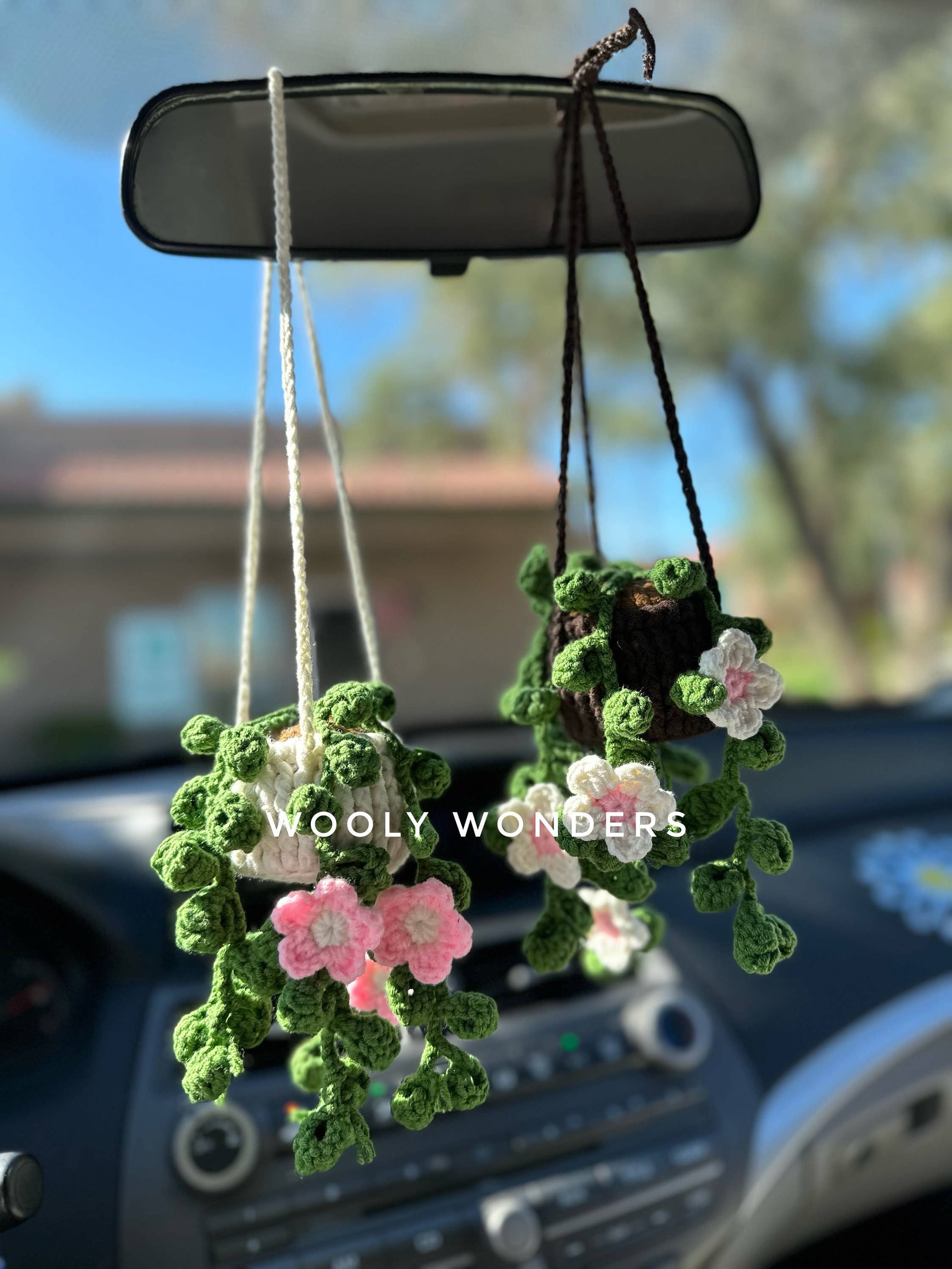 Anh2 LTD – wholesale Dekorativ berlock för bil – Dam – Virkade suckulenta växtbilspegelhängande, blomvinstockar6