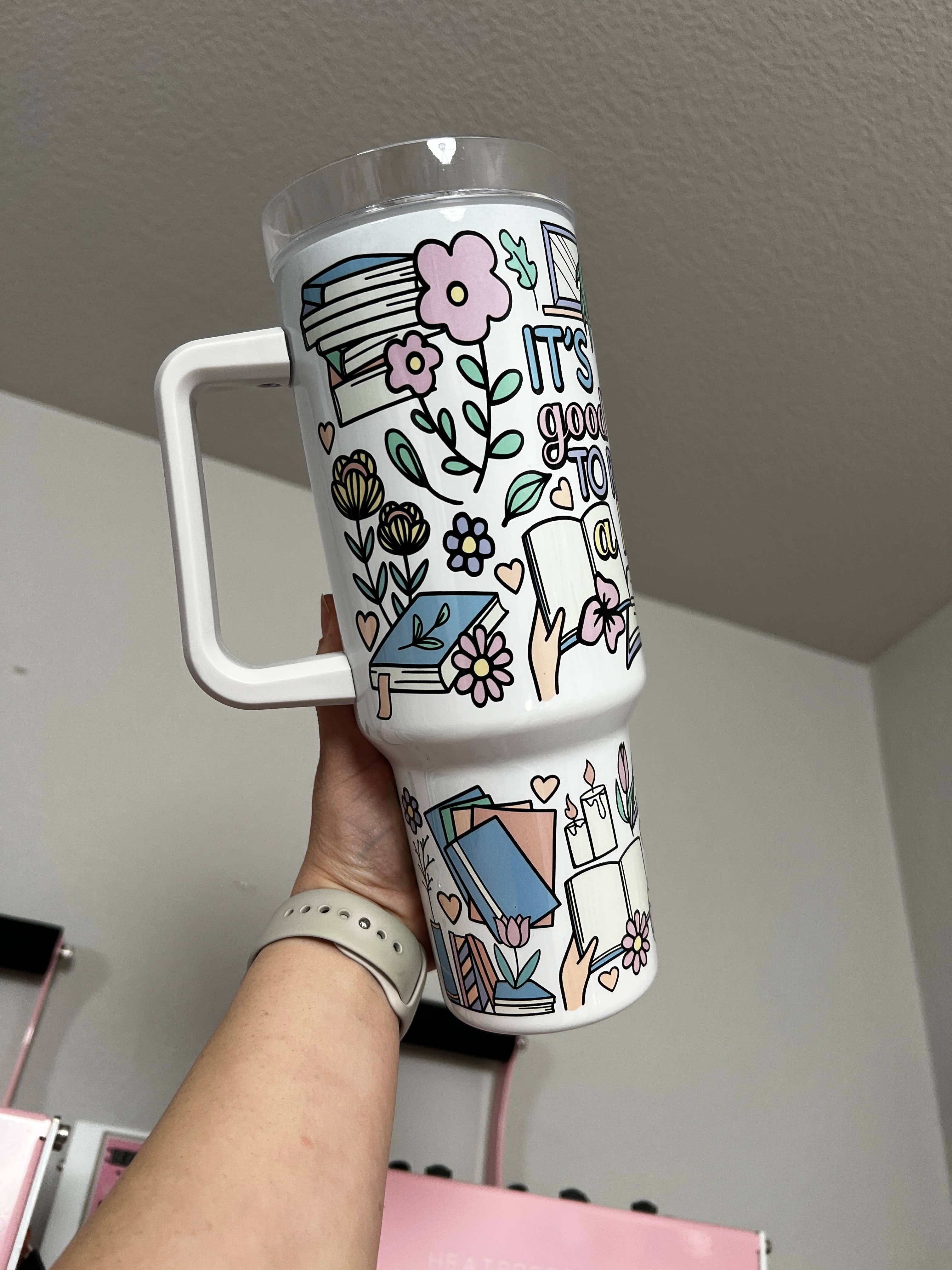 Selena Marie LLC - Vente Gourde/bouteille isotherme - Bonne journée pour lire 40oz Tumbler Quencher