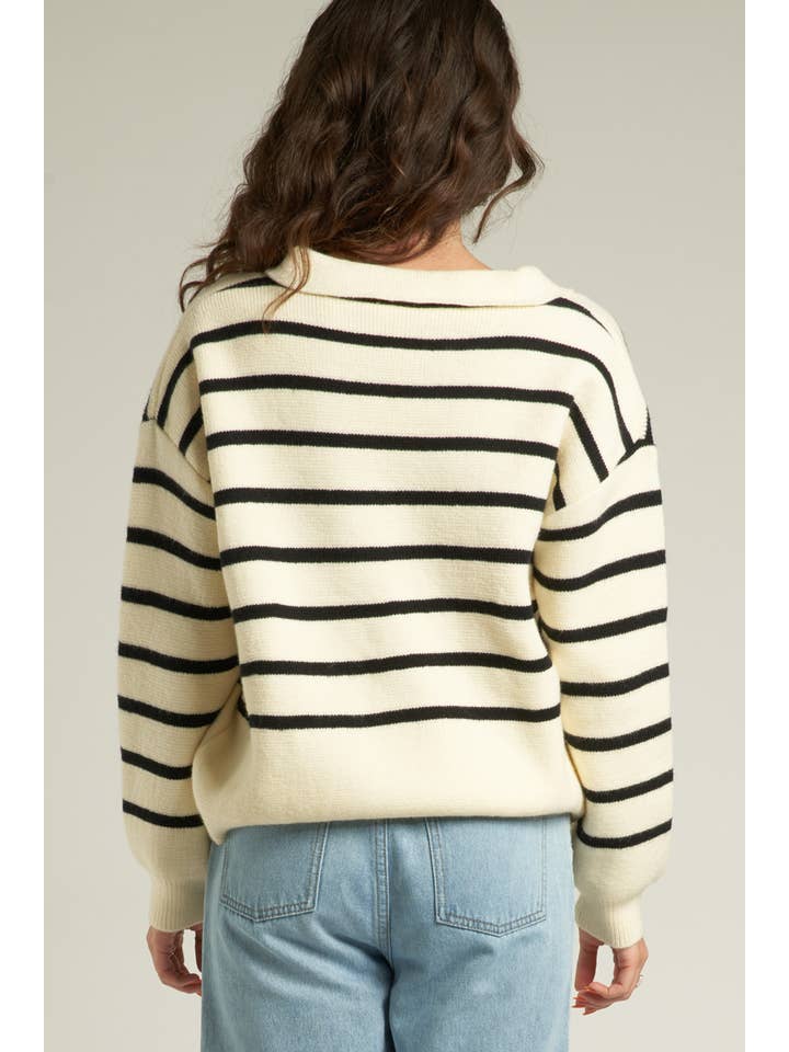 En Crème - Wholesale Knit Sweater - Women's - Striped Long Sleeve V-Neck Sweater Top4
